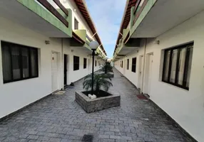 Foto 1 de Casa de Condomínio com 1 Quarto à venda, 52m² em Centro, Mongaguá