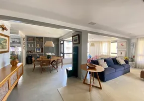Foto 1 de Apartamento com 4 Quartos à venda, 225m² em Itaigara, Salvador