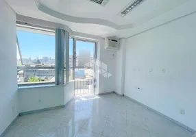 Foto 1 de Sala Comercial à venda, 79m² em Navegantes, Porto Alegre