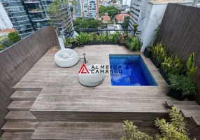 Foto 1 de Cobertura com 3 Quartos à venda, 220m² em Itaim Bibi, São Paulo