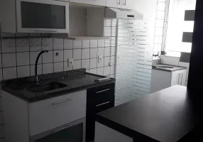 Foto 1 de Apartamento com 2 Quartos para alugar, 53m² em Del Castilho, Rio de Janeiro