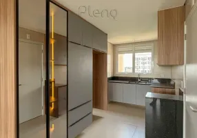 Foto 1 de Apartamento com 3 Quartos à venda, 185m² em Vila Embaré, Valinhos