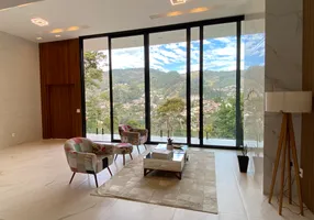 Foto 1 de Casa de Condomínio com 5 Quartos à venda, 450m² em Cônego, Nova Friburgo