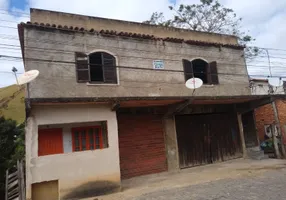 Foto 1 de Casa com 3 Quartos à venda, 80m² em Centro, Vassouras