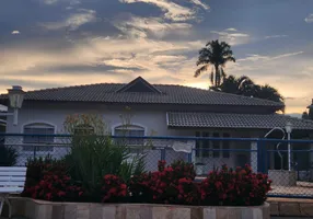 Foto 1 de Casa com 6 Quartos à venda, 1000m² em Centro, Monte Alegre do Sul
