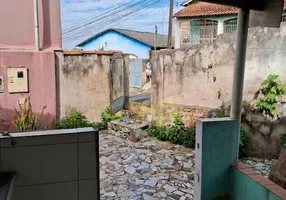 Foto 1 de Casa com 2 Quartos à venda, 110m² em Jardim São João, Pouso Alegre