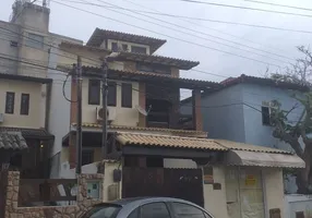 Foto 1 de Casa com 4 Quartos à venda, 220m² em Centro, Saquarema