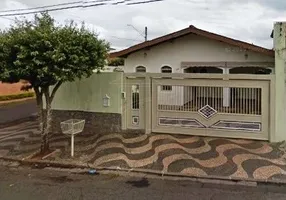 Foto 1 de Casa com 3 Quartos à venda, 235m² em Jardim Maria Izabel, Marília