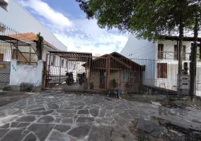 Foto 1 de Lote/Terreno à venda, 253m² em Teresópolis, Porto Alegre