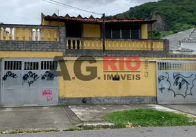 Foto 1 de Casa com 3 Quartos à venda, 418m² em Praça Seca, Rio de Janeiro