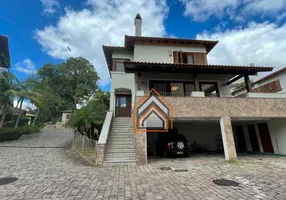 Foto 1 de Casa com 3 Quartos à venda, 555m² em Vila Assunção, Porto Alegre