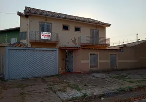 Foto 1 de Sobrado com 4 Quartos à venda, 220m² em Coronel Antonino, Campo Grande