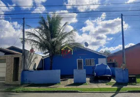 Foto 1 de Casa com 2 Quartos à venda, 55m² em Marieta Azeredo, Pindamonhangaba