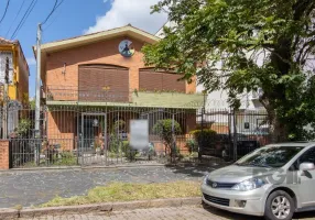 Foto 1 de Casa com 7 Quartos para alugar, 540m² em Santana, Porto Alegre