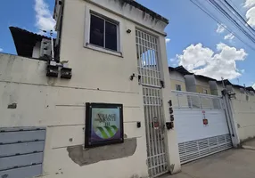 Foto 1 de Casa de Condomínio com 2 Quartos para alugar, 63m² em Siqueira, Fortaleza