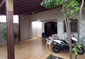 Foto 1 de Casa com 3 Quartos à venda, 244m² em Ponto Novo, Aracaju