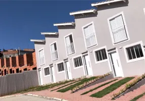 Foto 1 de Casa de Condomínio com 2 Quartos à venda, 59m² em Jardim Sandra, Cotia