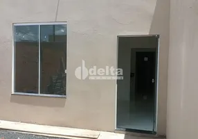 Foto 1 de Casa com 2 Quartos à venda, 70m² em Parque Santo Antônio, Uberlândia
