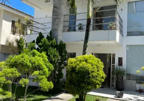 Foto 1 de Casa de Condomínio com 4 Quartos à venda, 236m² em Portao, Lauro de Freitas