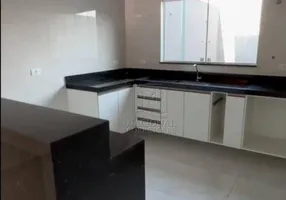 Foto 1 de Sobrado com 3 Quartos à venda, 140m² em Parque Novo Oratorio, Santo André