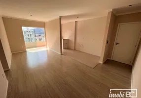 Foto 1 de Apartamento com 2 Quartos à venda, 73m² em Tabuleiro, Camboriú