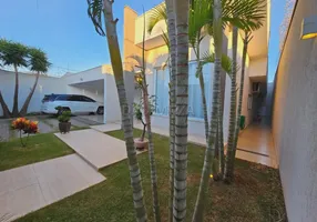Foto 1 de Casa com 3 Quartos à venda, 292m² em Jardim do Lago, Uberaba