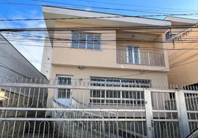Foto 1 de Sobrado com 4 Quartos para alugar, 250m² em Chora Menino, São Paulo