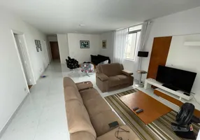 Foto 1 de Apartamento com 3 Quartos à venda, 200m² em Gonzaga, Santos