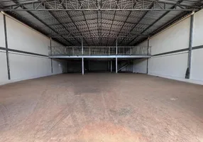 Foto 1 de Ponto Comercial para alugar, 559m² em Segismundo Pereira, Uberlândia