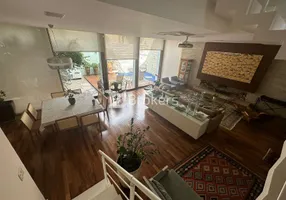 Foto 1 de Sobrado com 4 Quartos para venda ou aluguel, 400m² em Alto Da Boa Vista, São Paulo