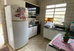 Foto 1 de Casa com 2 Quartos à venda, 170m² em Beija-Flor, Uberaba