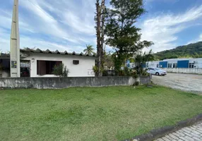 Foto 1 de Lote/Terreno à venda, 1650m² em Atiradores, Joinville