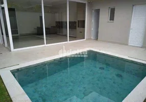 Foto 1 de Casa de Condomínio com 3 Quartos à venda, 251m² em Nova Uberlandia, Uberlândia