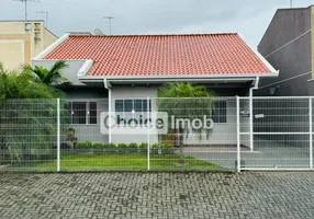 Foto 1 de Casa com 5 Quartos à venda, 360m² em Maracana, Colombo
