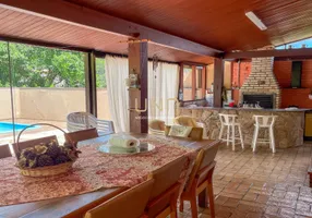 Foto 1 de Casa com 3 Quartos à venda, 255m² em Pantanal, Florianópolis