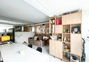 Foto 1 de Apartamento com 1 Quarto para venda ou aluguel, 42m² em Sumaré, São Paulo
