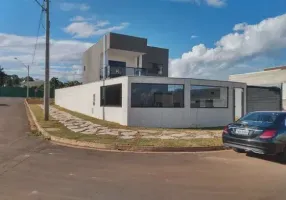 Foto 1 de Casa de Condomínio com 3 Quartos à venda, 195m² em Residencial Villa Suica, Cidade Ocidental