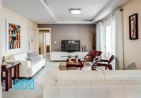 Foto 1 de Apartamento com 3 Quartos à venda, 190m² em Centro, Balneário Camboriú
