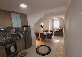 Foto 1 de Casa com 2 Quartos à venda, 80m² em Jardim Limoeiro, São José dos Campos