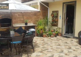 Foto 1 de Casa com 2 Quartos à venda, 82m² em  Vila Valqueire, Rio de Janeiro