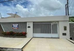 Foto 1 de Casa com 5 Quartos à venda, 246m² em Jabotiana, Aracaju