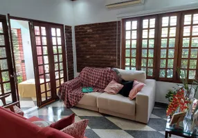 Foto 1 de Casa com 4 Quartos à venda, 285m² em Imbiribeira, Recife