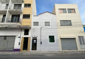 Foto 1 de Casa com 5 Quartos para alugar, 200m² em Centro, Lorena