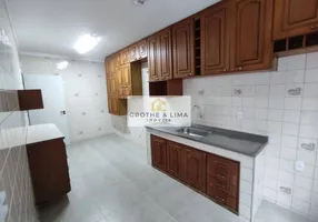 Foto 1 de Casa com 3 Quartos para venda ou aluguel, 140m² em Bosque dos Eucaliptos, São José dos Campos