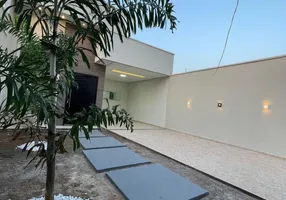 Foto 1 de Casa com 2 Quartos à venda, 140m² em Atalaia, Aracaju