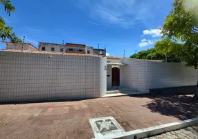 Foto 1 de Casa com 5 Quartos para alugar, 800m² em Nova Descoberta, Natal