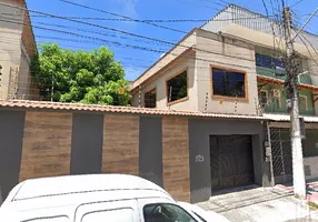 Foto 1 de Casa com 3 Quartos para alugar, 200m² em Glória, Vila Velha