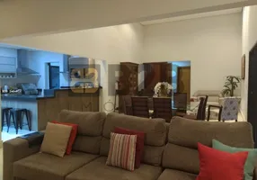 Foto 1 de Casa com 3 Quartos à venda, 227m² em Vila Santista, Bauru