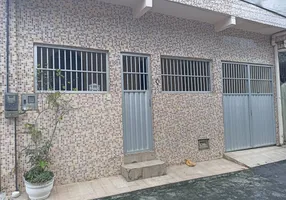 Foto 1 de Casa com 2 Quartos para alugar, 95m² em Dois de Julho, Camaçari