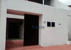 Foto 1 de Casa com 2 Quartos para alugar, 120m² em Planalto Ayrton Senna, Fortaleza
